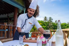DHIYAVARU BAR & RESTAURANT