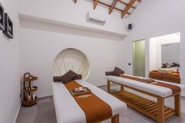 Cinnamon Velifushi Maldives