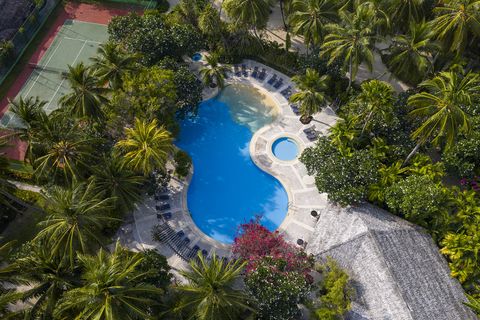 Niva Kuramathi Maldives