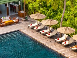 Mint ADULT-ONLY POOL BAR