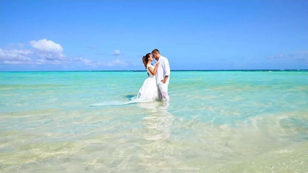PHOTOGRAPHY SERVICES