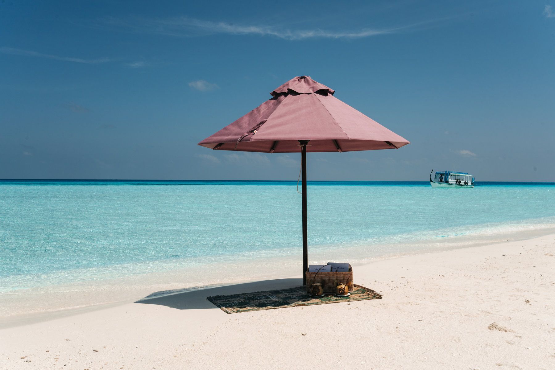 Sandbank Picnic for Couples and Groups