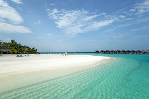 Constance Moofushi