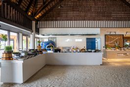 Dhonveli Buffet Restaurant