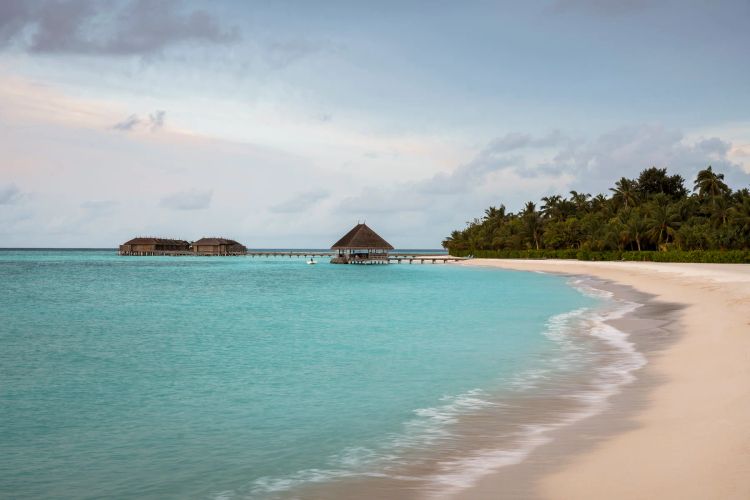 Constance Moofushi