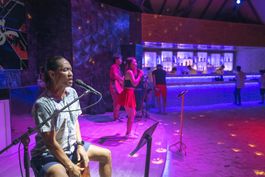 Lagoon Bar