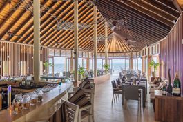 Meeru Bar & Grill