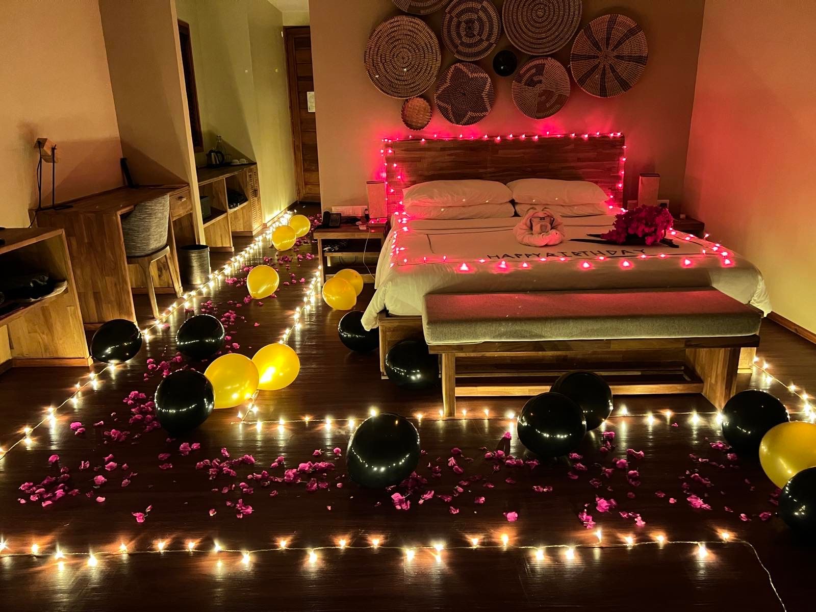 Weddings & Romance