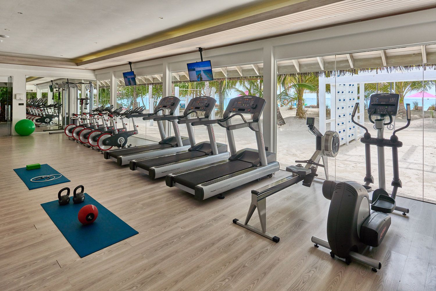 Sports & Fitness