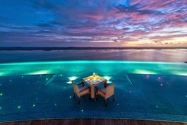 Sunset Pool Café