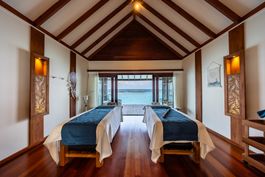 Veligandu Island Resort & Spa