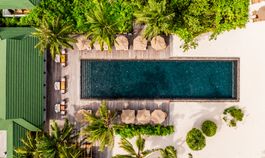 Mint ADULT-ONLY POOL BAR