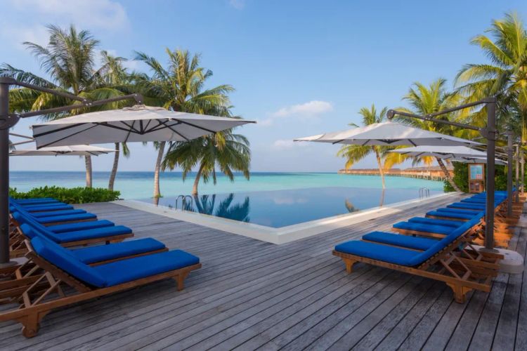 Vilamendhoo Island Resort and Spa