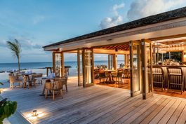 KE-UN RESTAURANT & BAR