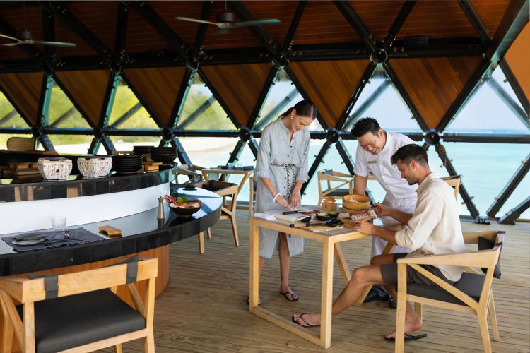 Westin Maldives Miriandhoo Resort