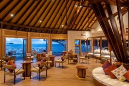 Raiyvilla Bar