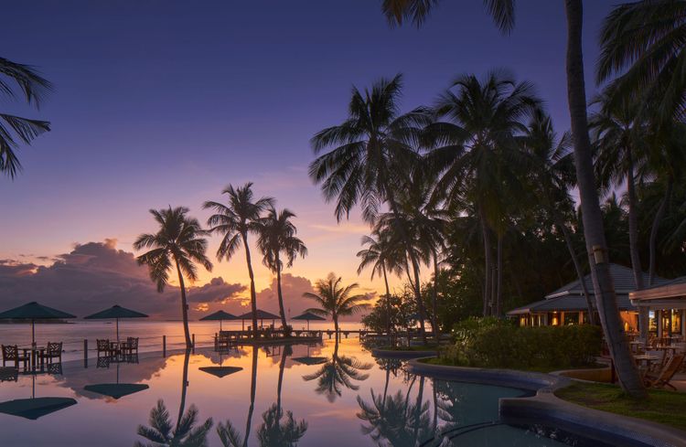 Royal Island Resort & Spa