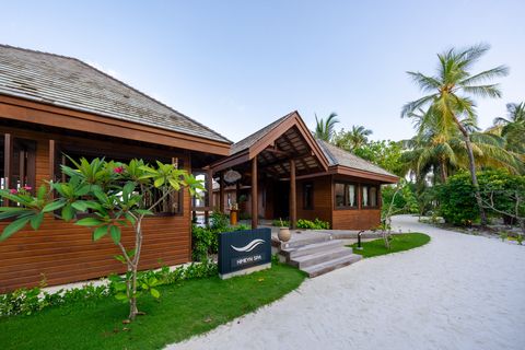 Veligandu Island Resort & Spa