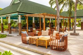 Mint ADULT-ONLY POOL BAR