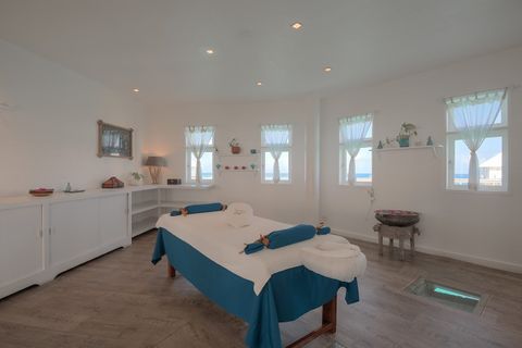 Diamonds Thudufushi