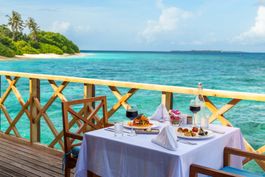 DHIYAVARU BAR & RESTAURANT