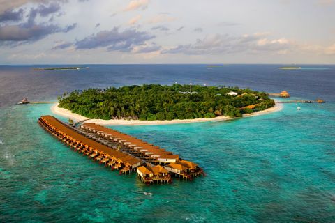 Reethi Faru Resort