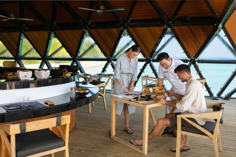 Westin Maldives Miriandhoo Resort