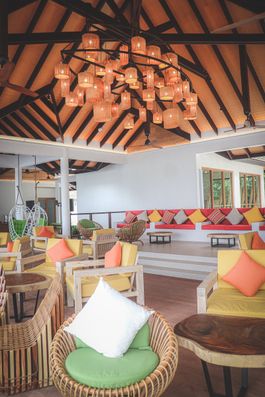 Veli Bar and Lounge